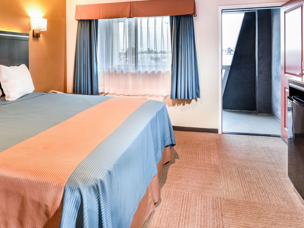 EPIC Hotel Pico Rivera